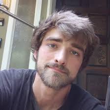 Can we view teammates' builds before the game starts in Elden Ring?