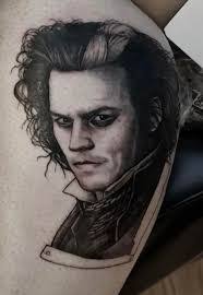 Robert Kraiza's Instagram, Twitter & Facebook