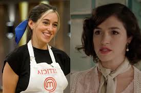 María candela vetrano vega, más conocida como candela vetrano (buenos aires, argentina, 9 de agosto de 1991) 1 es una actriz argentina de teatro, cine y televisión.es conocida internacionalmente por ser la protagonista de la serie de disney channel, supertorpe y por sus papeles en las series televisivas de la productora cris morena, rincón de luz, chiquititas sin fin y casi ángeles. Masterchef Argentina La Foto Vintage De Leti Siciliani Que Compromete A