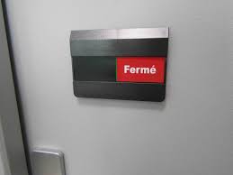 Codes promo, ventes flash, livraison offerte, trouvez le produit de vos rêves à prix réduit ! Plaque Adhesive Sanitaire Libre Occupe
