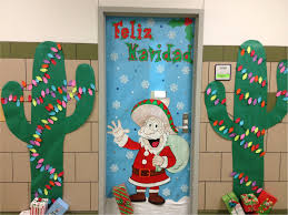 40 Best Funny Christmas Door Decorating Ideas Decorequired Door Decorations Classroom Christmas Door Decorating Contest Christmas Door Decorating Contest