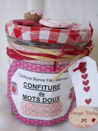 Confiture De Mots Doux Pour La Fete Des Mamans Avec Poemes Dessins Cœurs Avec Photos Decoration Avec Bouton Cœur Sucette Lo Fete Des Mamans Sucette Fete