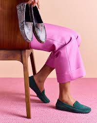 A Sophisticated Take On Our Signature Driver In Seasonless Shades Of Soft Suede A Genuine Moccasin Construction And Black R New Shoes Women Shoes Black Rubber