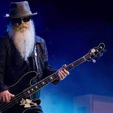 The show's main character, hank hill, was actually the cousin of legendary zz top bassist dusty hill. 0c2v9zphebymgm