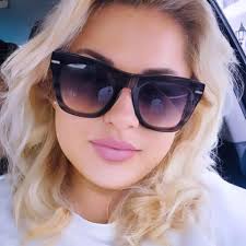 🍊 🍋 Vitamina C Lipozomală 🤧 ✨ Întărește sistemul imunitar 🛡️ Protejează  celulele împotriva stresului oxidativ 🦠 Susține producția de colagen 💆‍♀️  Ajută la absorbția fierului 🩸 Adina Alberts ®️ #SanatateaTAPrioritateaMEA