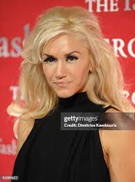 187 Gwen Wall Photos & High Res Pictures