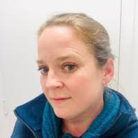 Elizabeth Bartleson's Instagram, Twitter & Facebook