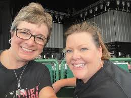 Wendy Gaul's Instagram, Twitter & Facebook