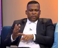 Kirtley presented the sport segment of sabc's television current affairs show, morning live, and. Robert Marawa Bio Age Net Worth Wife Family Education Salary