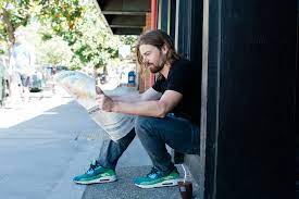 Dan price is an american internet entrepreneur. Was Wurde Aus Dem Chef Der Allen Mitarbeitern 70 000 Dollar Zahlt Business Insider