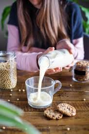 Lait De Soja Maison En 2020 Lait De Soja Lait Soja Jaune