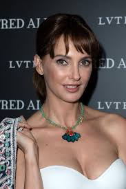 福德莉奇·贝尔(Frederique Bel)在巴黎参加Fred Allard发布会_Lutetia