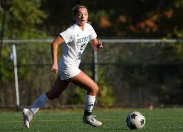 Duxbury's Parker Metzler never gave up