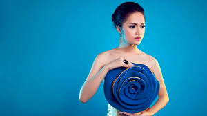 Trong khi đó, mỹ nam ha sung woon liên tục nắm tay từng fan việt để cảm ơn. HÆ°Æ¡ng Giang Idol Tá»a Sang Cung Thá»§y Ngan Tuá»•i Tráº» Online