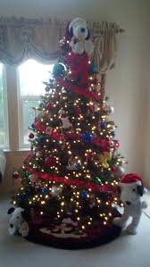 Snoooy Theme Christmas Tree Snoopy Christmas Tree Peanuts Christmas Tree Peanuts Christmas