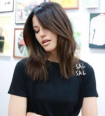 Taglio di capelli medi neri con taglio shag scalato per la . 1001 Idee Per Acconciature Per Capelli Medi Con Foto