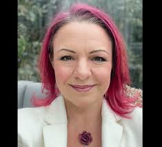 Sue Ellar (@sueellar) • Facebook