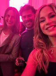 Julie Benz (@juliebenzmft) • Instagram photos and videos