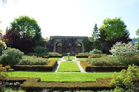 We did not find results for: George Eastman House And Gardens