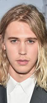 𝗦𝗔𝗬 𝗬𝗘𝗦 𝗜𝗙 𝗬𝗢𝗨 𝗟𝗢𝗩𝗘 AUSTIN BUTLER ❤️😘
