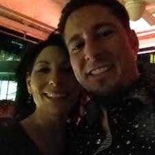 Shari Schwartz's Instagram, Twitter & Facebook