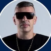 100+ perfis com “Bellani”