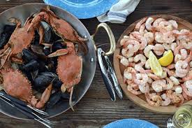 When the water comes to a rolling boil, reduce the heat and simmer for 10 minutes to infuse the flavors. Lowcountry Seafood Boil Seafood Boil Recipe Seafood