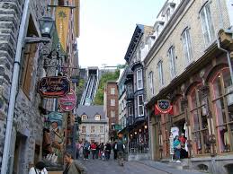 A Street Of The Old Quebec Full Of Nice Original Shops We Love To Shop There This Neighborhood Is Called The Petit Vieux Quebec Le Petit Champlain Quebec