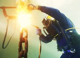 Due to the boom in the defense spending, welders are considered as a crucial part of the workforce. Underwater Welding 101 Read This And Be An Expert In 5 Minutes Engineeringclicks