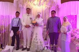 He was famously known as tok mat, mat setia and mat mr propaganda. Kompleks Tan Sri Mohamed Rahmat Facebook