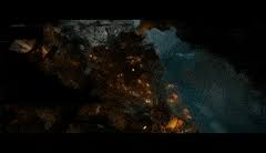 Thorin oakenshield as the group travels east over the misty mountains, they are attacked by goblins (orcs). Latest Thehobbit Gifs Gfycat