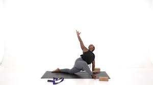 This works on the (yang) muscles and blood flow, building strength, stamina, and elasticity. Yin Yoga Classes On Movement For Modern Life