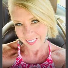 Karen Lariviere's Instagram, Twitter & Facebook