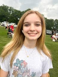 Stacie Tabor's Instagram, Twitter & Facebook