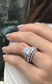 Pin Na Doske Divanista