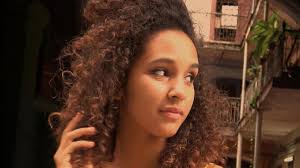 Ella. Real y maravillosa (2018)