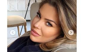 84,171 likes · 1,038 talking about this. Costanza Caracciolo E Bobo Vieri E Nata La Seconda Figlia L Annuncio Del Papa Foto Ultime Notizie Flash