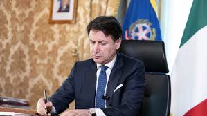 La regione lombardia aggiorna con nuove disposizioni l'ordinanza per cercare di contrastare l'aggravarsi della pandemia, mentre i sindaci. Verso Il Nuovo Dpcm E Un Decreto Stato D Emergenza La Lombardia Tra Zona Rossa E Arancione