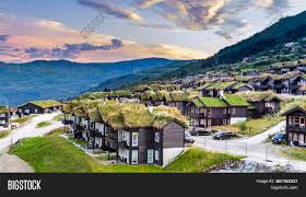Her svarar me ikkje på spørsmål. Myrkdalen Hordaland Image Photo Free Trial Bigstock