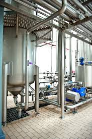 The Brewery In The Rock The Filtering Line Rated At 400 Hectolitres An Hour Comprises Tanks For First And Last Runnings A Steinecker Tfs Diatomite Filte Bier