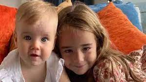 Anna y olivia se agarraron fuerte de la mano de su padre y él traicionó el amor de sus pequeñas arrojándolas por el abismo. Iuwbsan U7 Zpm