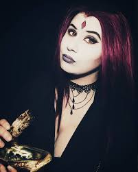 The Heart Has Eyes Cosplay