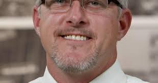 Cedar Falls to reconsider backyard chickens