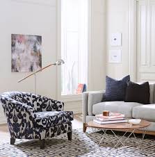 Mixing Patterns 8 Tips To Make It Easy Schneiderman S The Blog Design And Decorating Mixing Patterns Living Room Patterned Chair Living Room Area Rug Dining Room