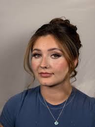 Hairstylist accepting new clients in Sebastopol