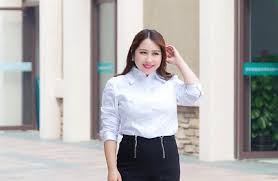 Seperti beberapa model baju gamis terbaru 2021 wanita. Punya Badan Gemuk Ini Tipsnya Biar Pede Pakai Baju Putih Okezone Lifestyle