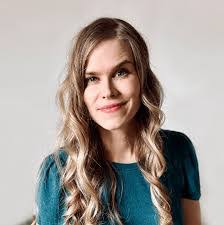 Katie Gilroy's Instagram, Twitter & Facebook