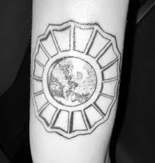 Ariana announces her split from rapper mac miller after two years. Brian Byrd Forever On Twitter The Divine Feminine An Album By Mac Miller Another One In The Half Sleeve Https T Co 3hkbv0utwo Twitter