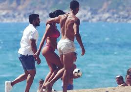 Ο ρονάλντο φοράει μάσκα και στέλνει μήνυμα συμπαράστασης σε πορτογαλία και ιταλία. Costa Navarino Filodwrhma Mamoy8 Toy Kristiano Ronalnto Sto Proswpiko Alphafreepress Gr