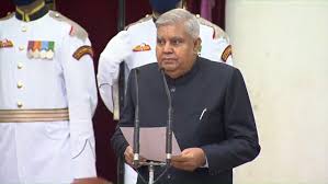 जगदीप धनखड़ ने देश के 14वें उप राष्ट्रपति के रूप में ली शपथ - Sunlight News